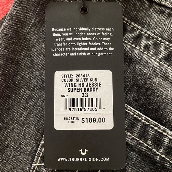 Cute brand new true religion women’s baggy jeans in size 33 (price negotiable) - Picture 3 of 6